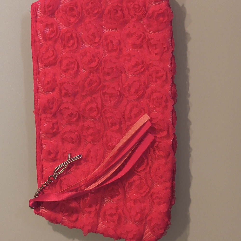 Avon Rose Zippered Pouch